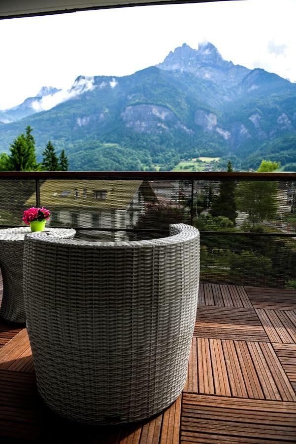 Au Pied Du Mont-blanc !